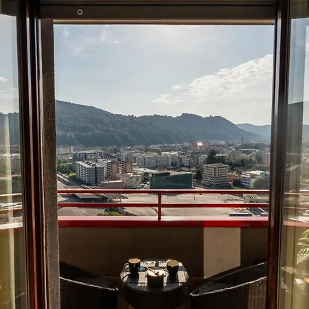 Lux View Luxury & Swiss View Aparthotel