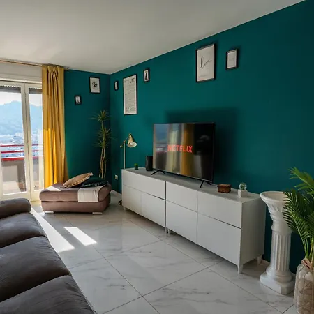 Lux View Luxury & Swiss View Como