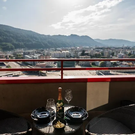 Lux View Luxury & Swiss View 3* Como